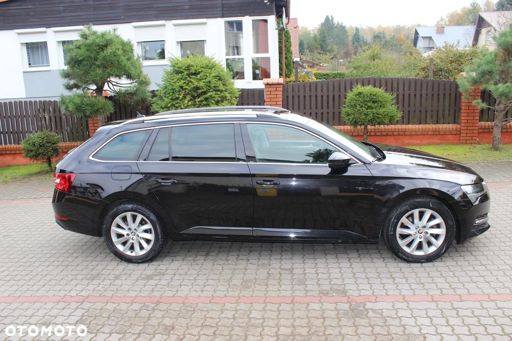 Skoda Superb 2.0 TDI DSG Premium Edition - 6
