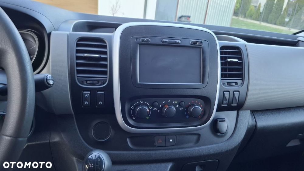 Renault Trafic - 8