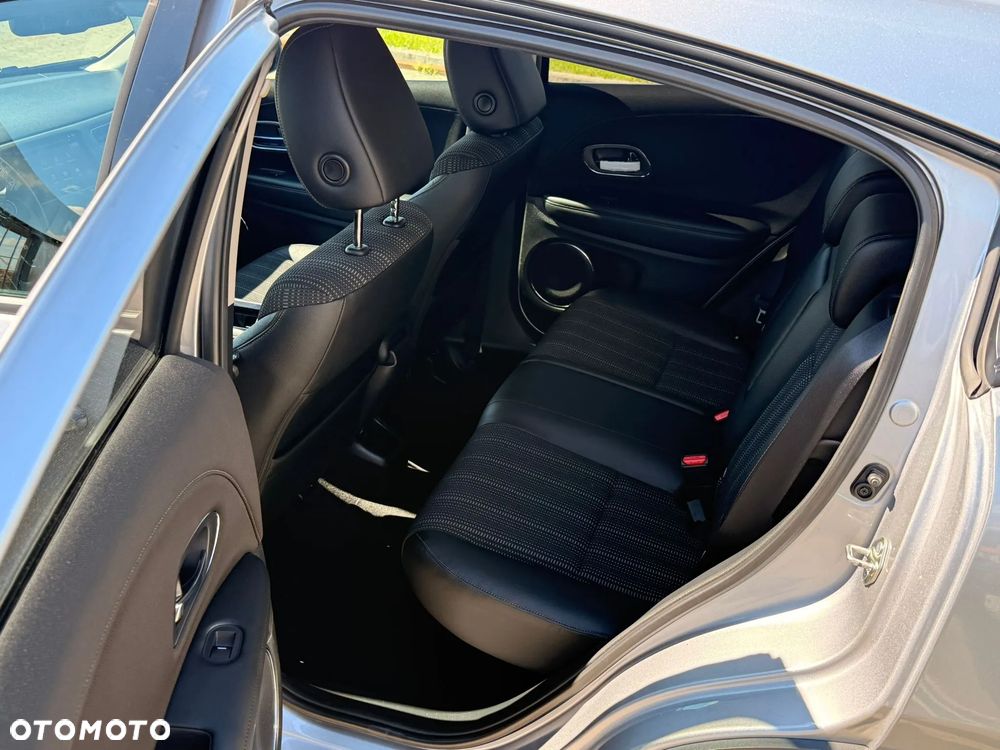 Honda HR-V 1.5 Executive (ADAS / Connect+) CVT - 12