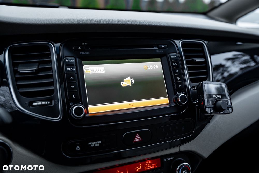 Kia Carens 1.7 CRDi L 7os - 33