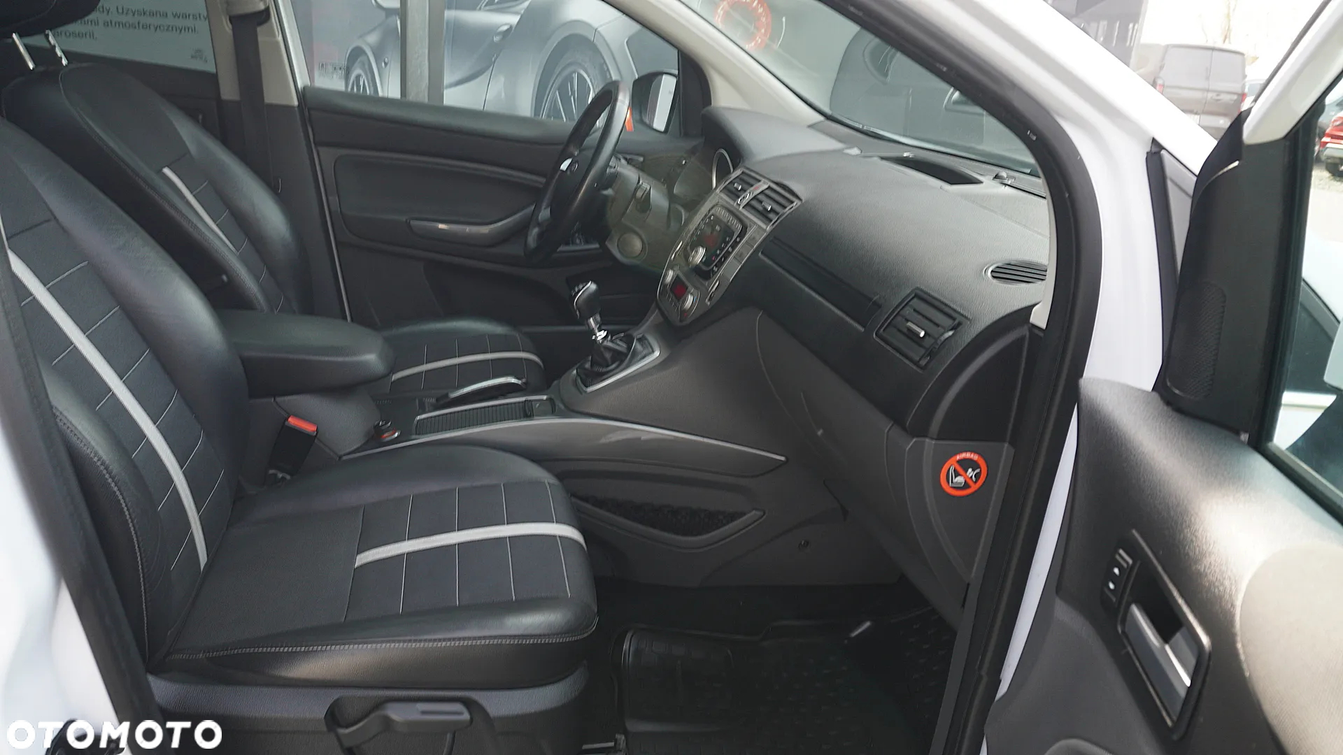 Ford Kuga 2.0 TDCi 4WD Titanium - 30