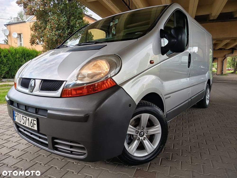 Renault TRAFIC - 1