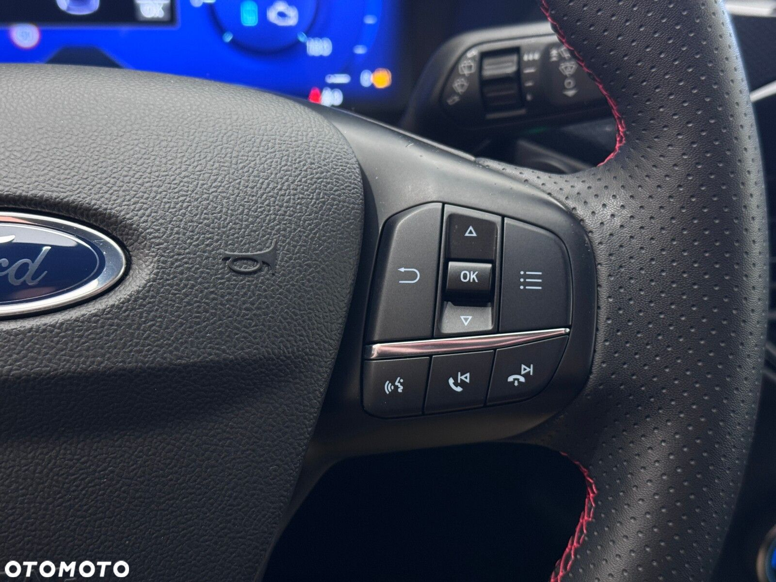 Ford Kuga - 23
