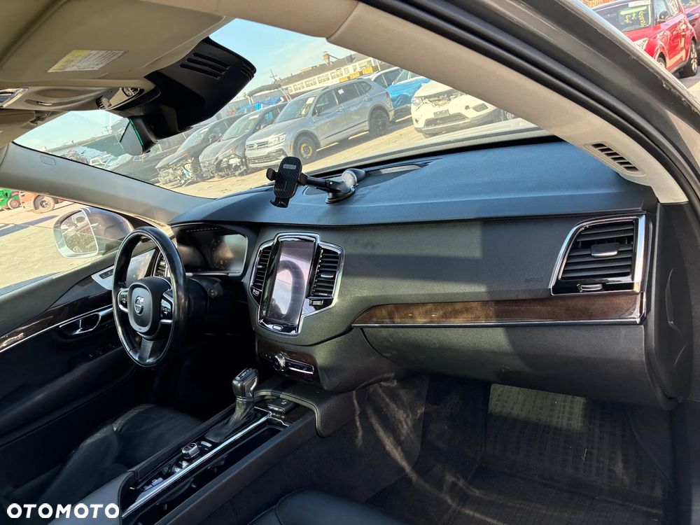 Volvo XC 90 T6 AWD Geartronic Momentum - 10