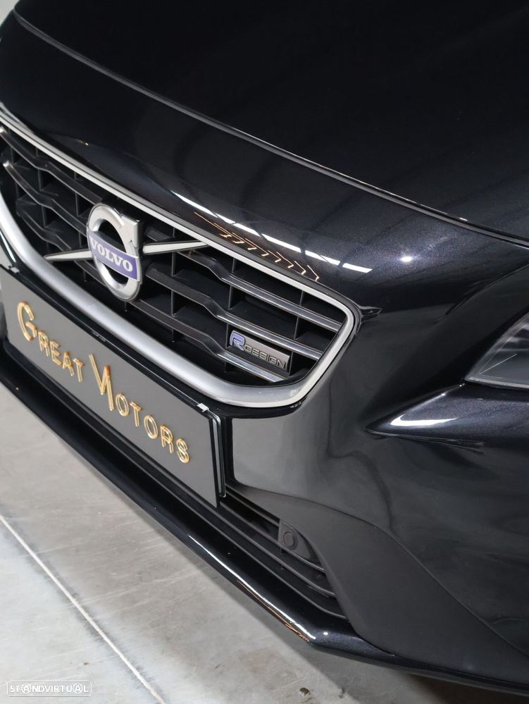 Volvo V40 D2 R Design - 12