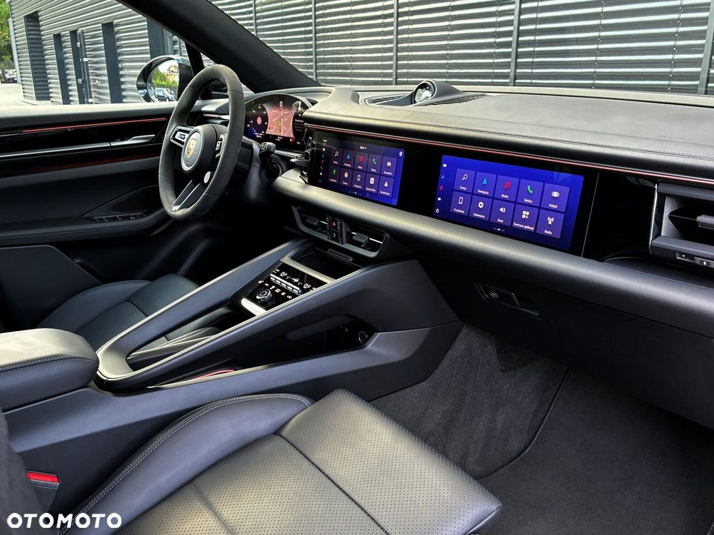 Porsche Macan - 36