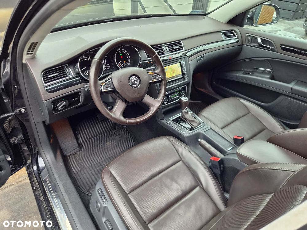 Skoda Superb 3.6 FSI 4x4 L&K DSG - 12