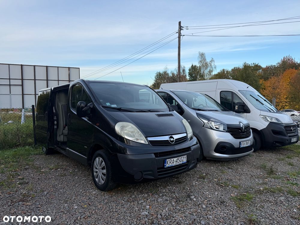 Opel Vivaro - 38