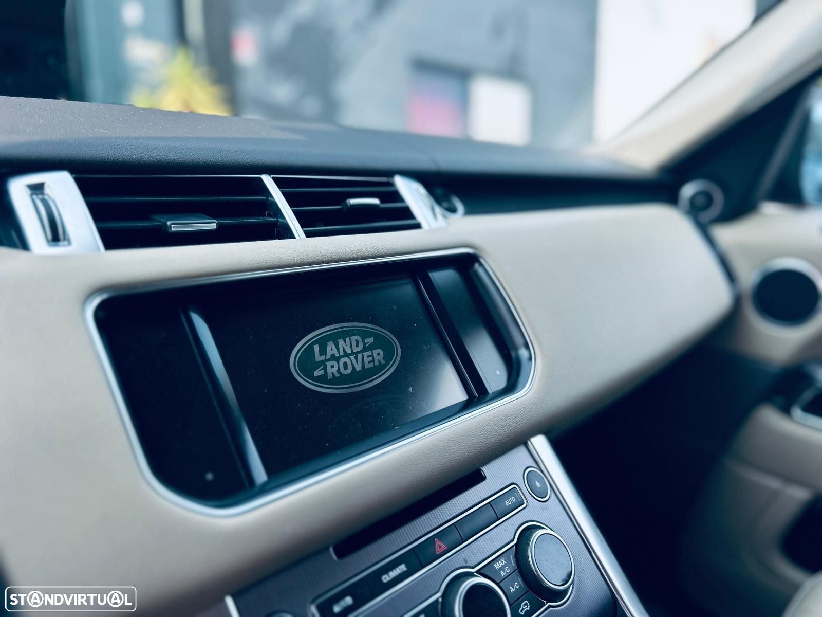 Land Rover Range Rover Sport 3.0 TDV6 HSE - 37
