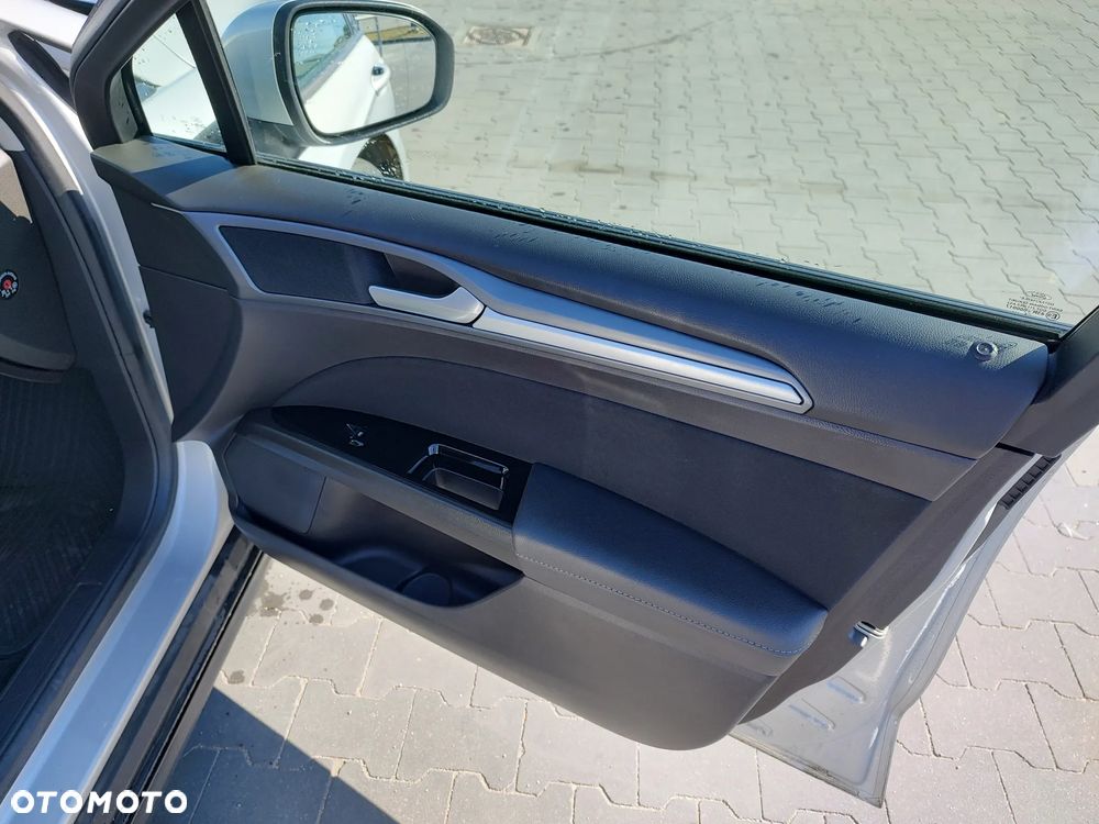 Ford Mondeo 1.5 EcoBoost Trend - 15