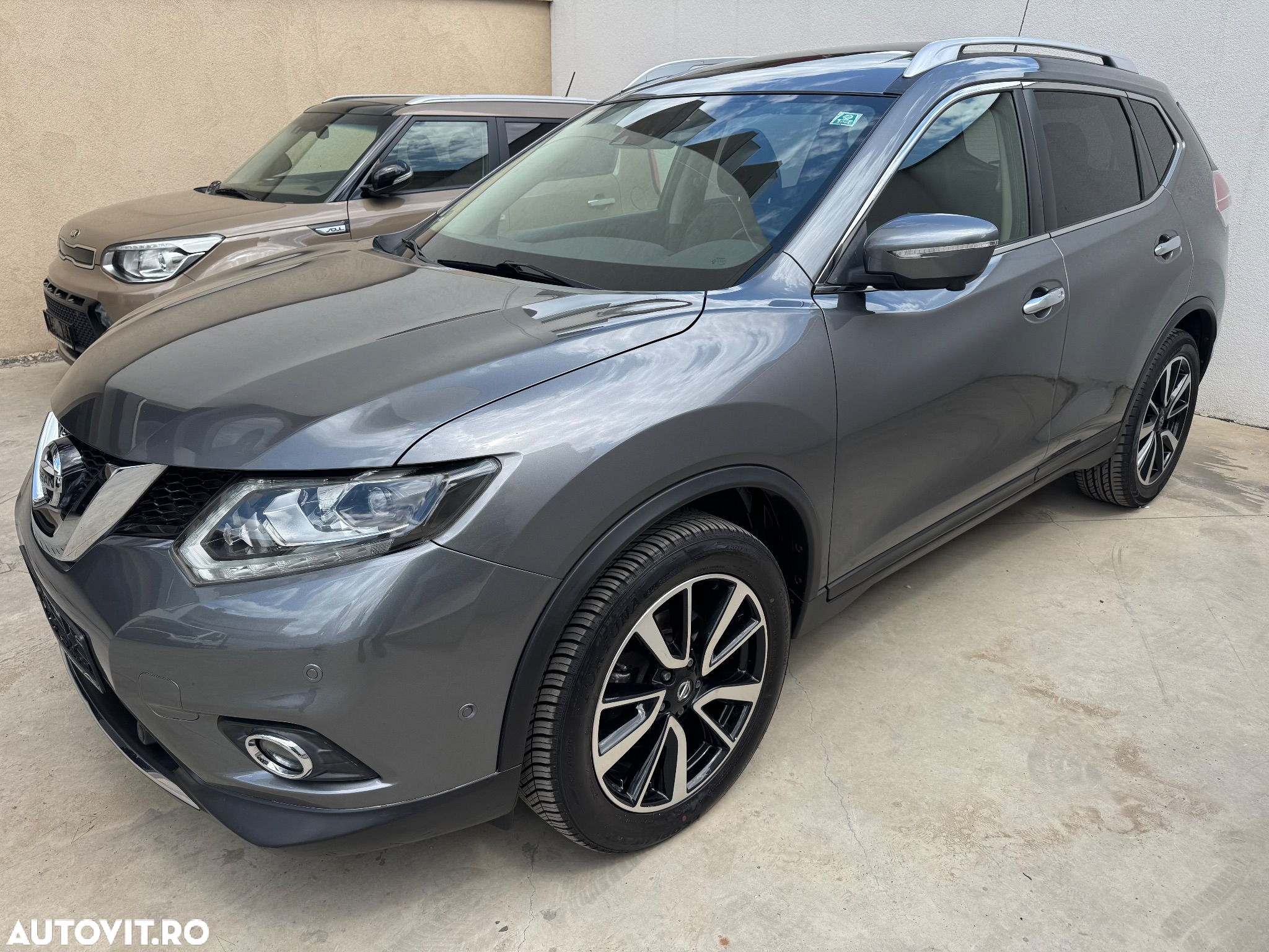 Nissan X-Trail 2.0 dCi Xtronic Tekna - 2