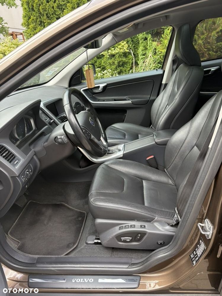 Volvo XC 60 D4 Drive-E Summum - 10