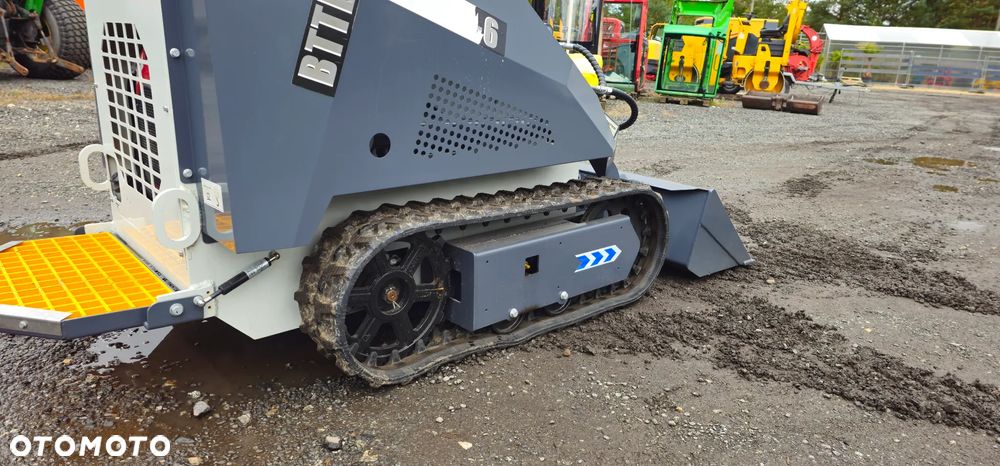 Mini ładowarka gąsienicowa BTTL ST25M-6 Mini skid koparka łańcuchowa - 5