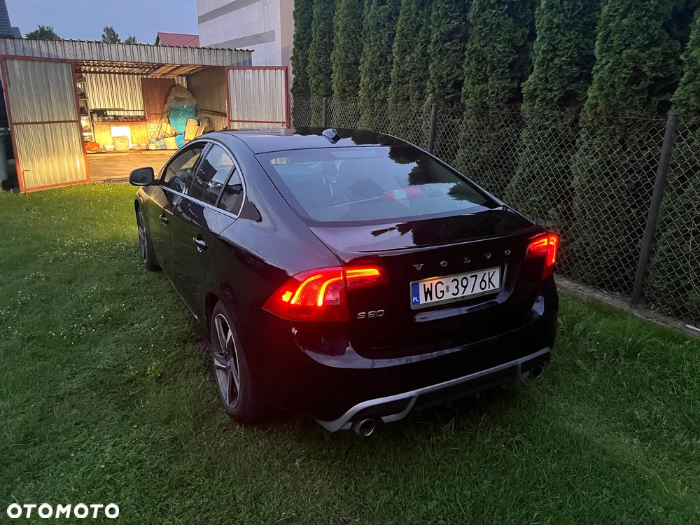 Volvo S60 D5 Geartronic RDesign - 4