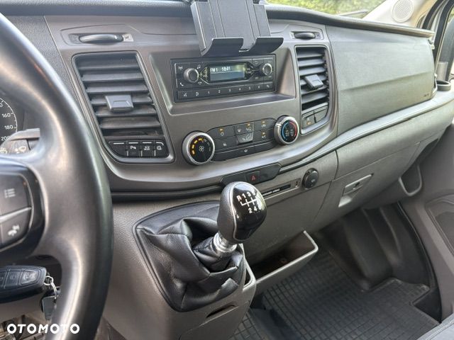Ford Transit 7 osobowy - 25