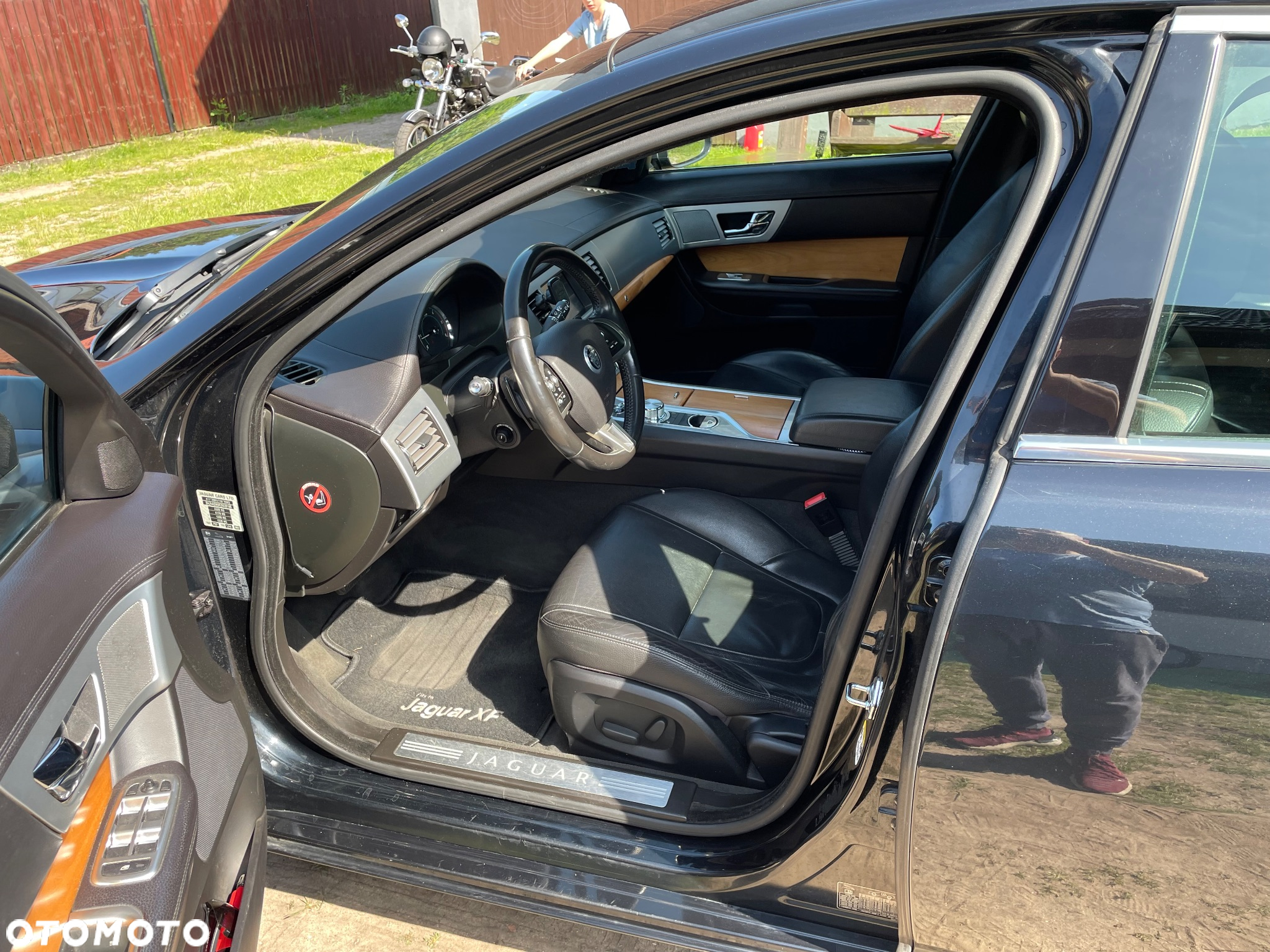 Jaguar XF 2.2 D Luxury - 9