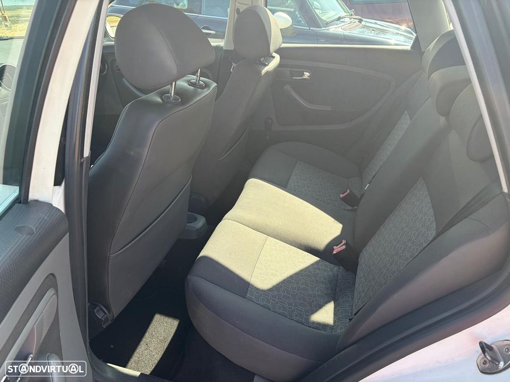 SEAT Ibiza 1.2 12V Reference - 9
