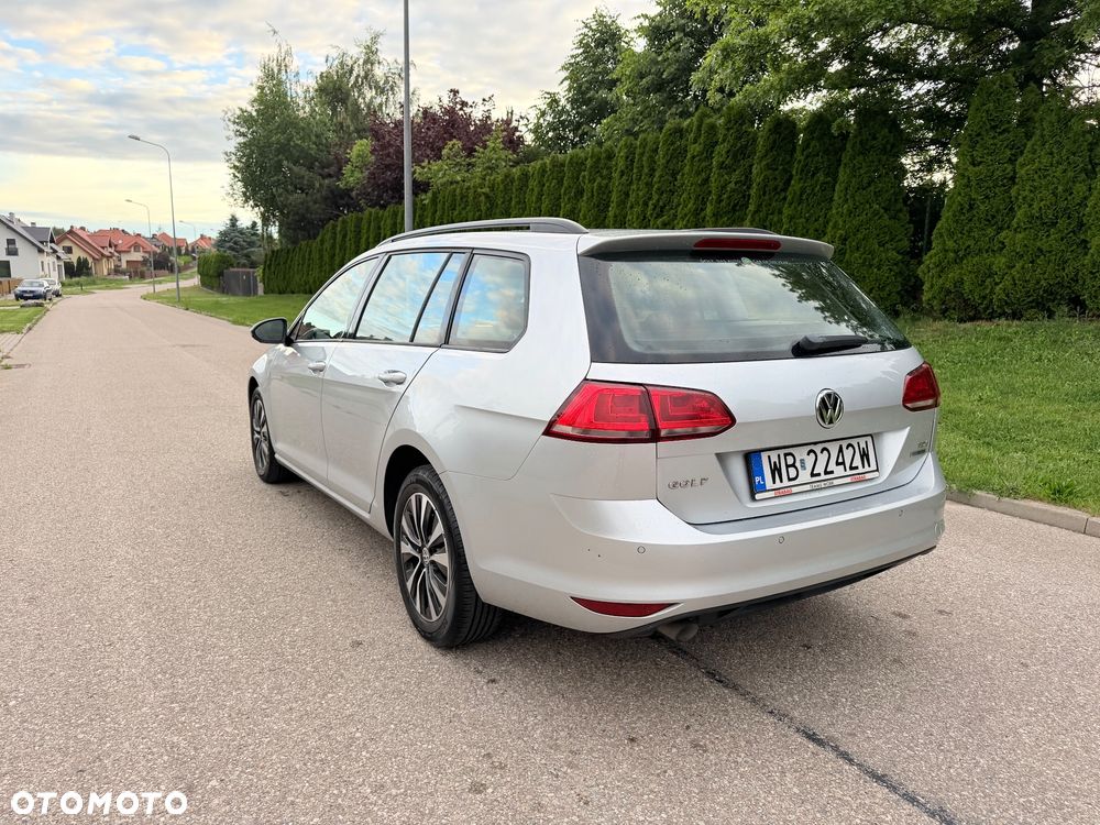 Volkswagen Golf - 4