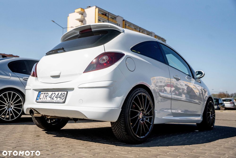 Opel Corsa 1.6 Turbo OPC Nürburgring Edition - 3