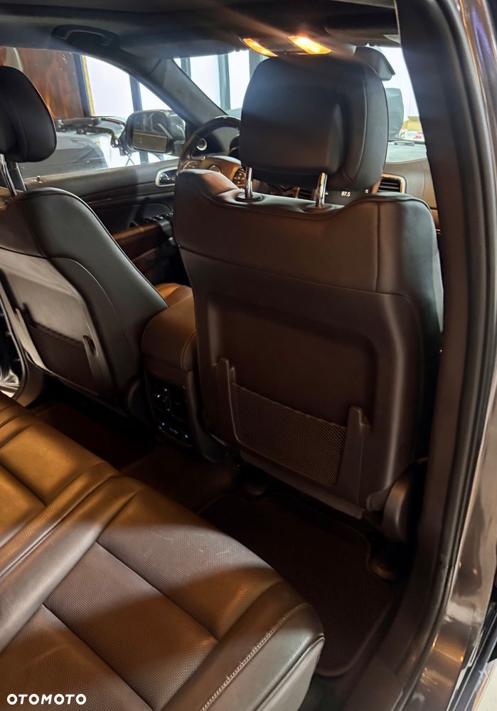 Jeep Grand Cherokee 5.7 V8 HEMI Summit - 34