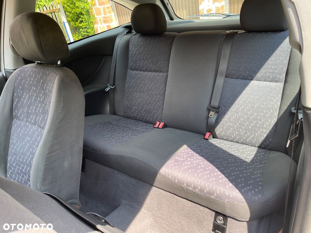 Ford Focus 1.6 Trend - 12