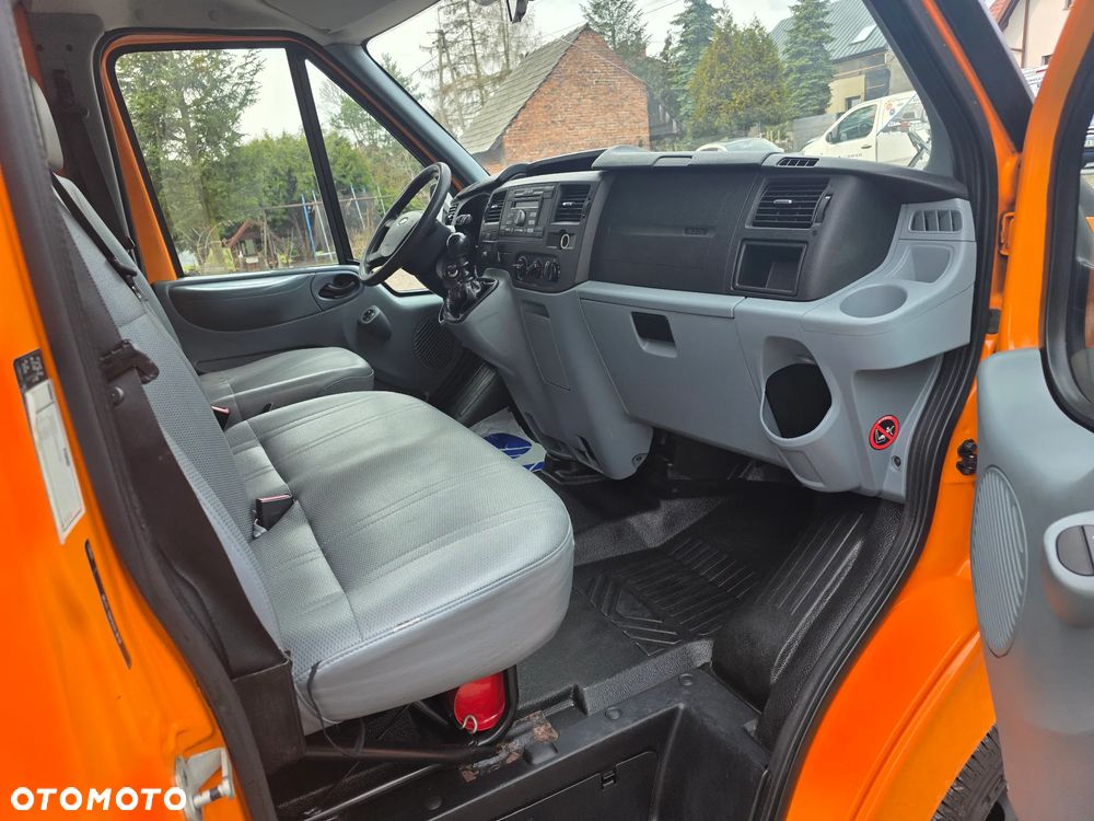 Ford Transit - 16