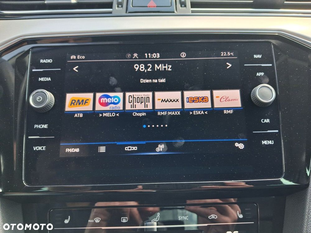 Volkswagen Passat - 19