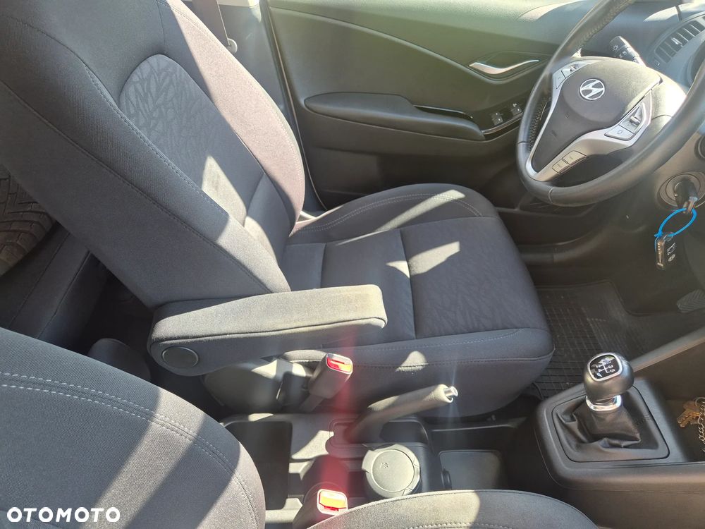 Hyundai ix20 1.4 Crossline - 17