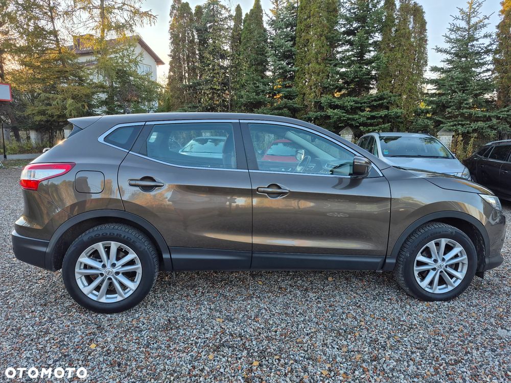 Nissan Qashqai 1.2 DIG-T Xtronic ACENTA - 3