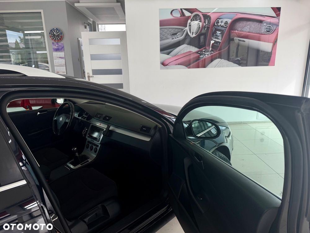 Volkswagen Passat - 38