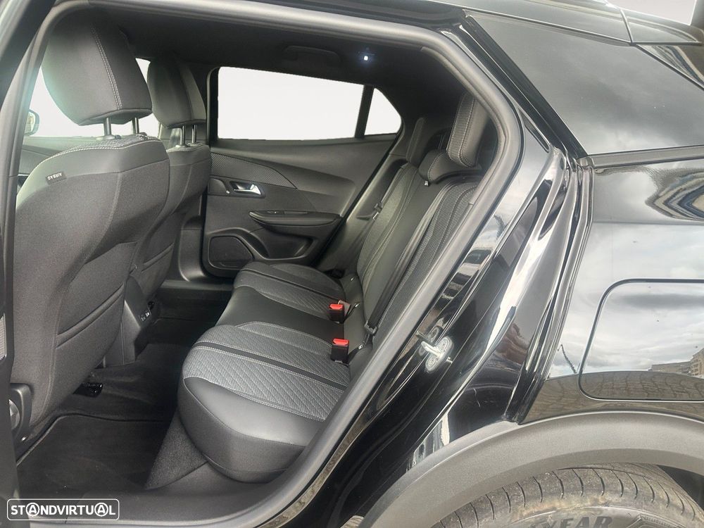 Peugeot e-2008 54 kWh Allure - 13