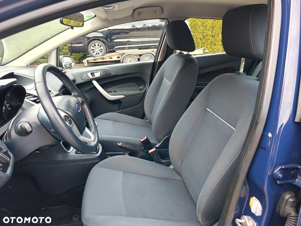 Ford Fiesta 1.25 Champions Edition - 23