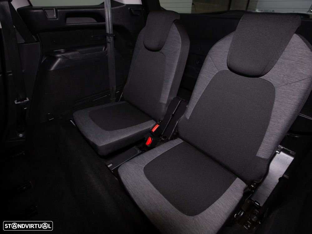 Citroën C4 Picasso - 12