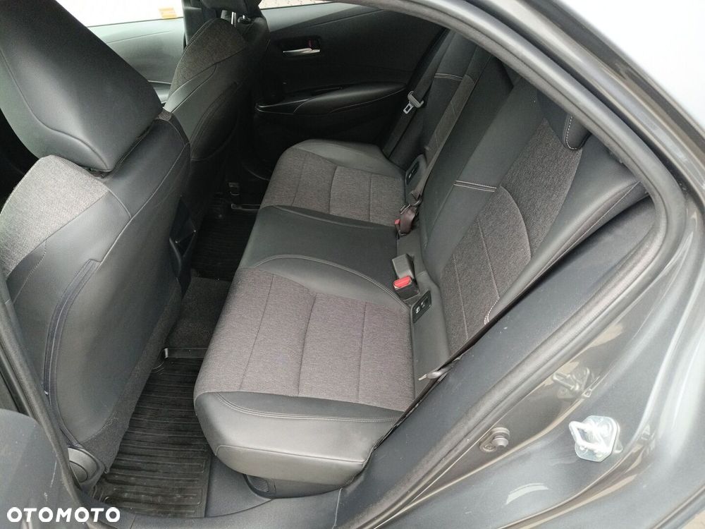 Toyota Corolla 1.8 Hybrid Style - 13