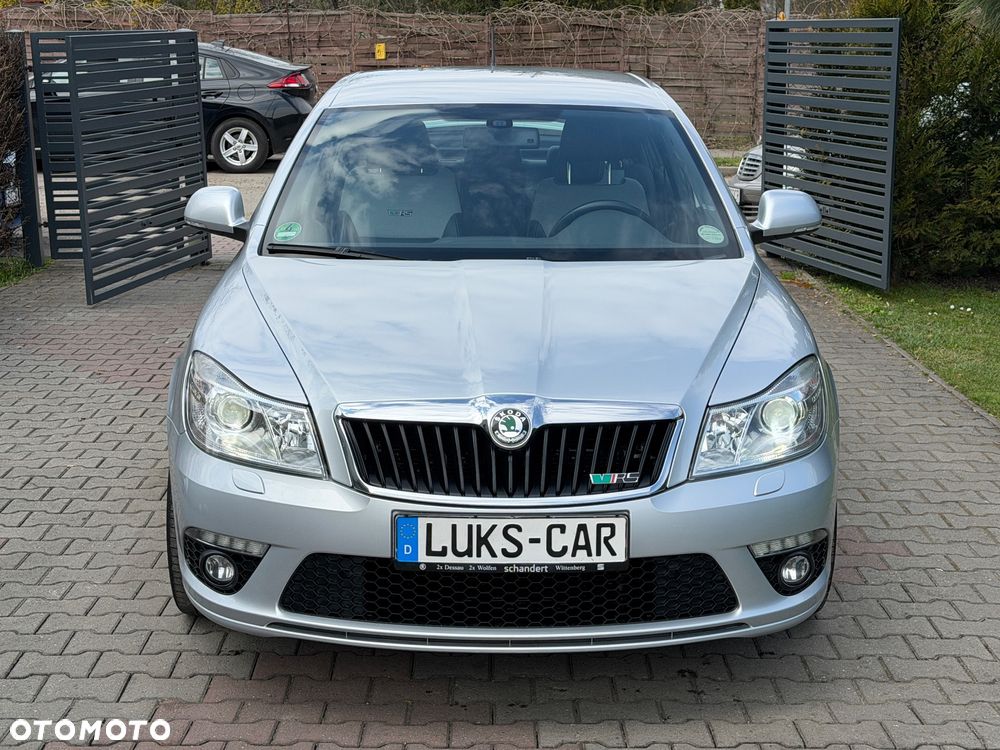 Skoda Octavia 2.0 TSI RS - 8