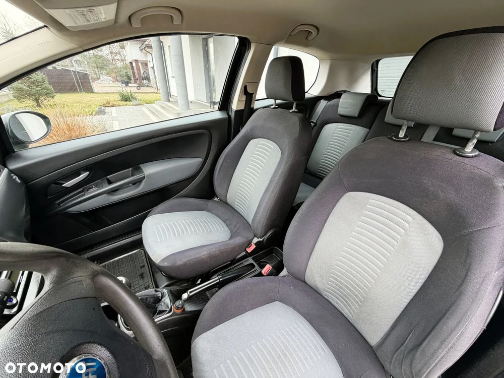 Fiat Grande Punto - 11