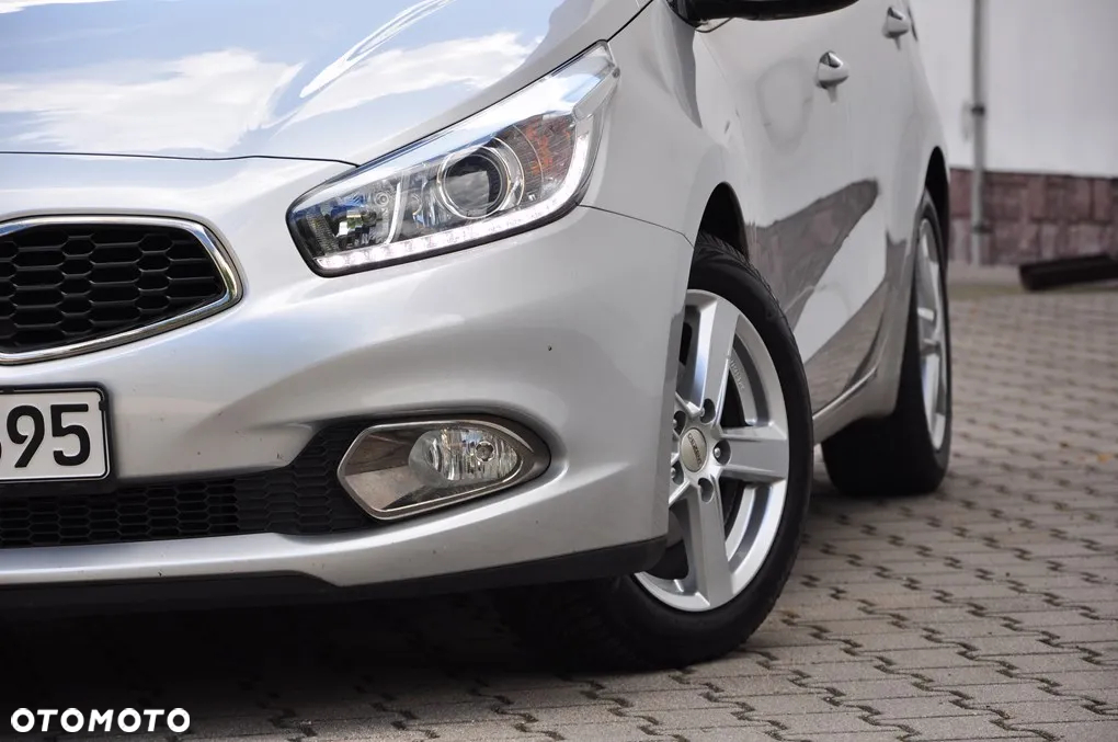 Kia Ceed 1.6 GDI ISG Spirit - 7