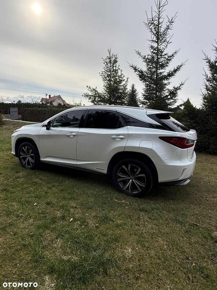 Lexus RX - 10