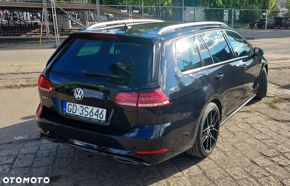 Volkswagen Golf - 3