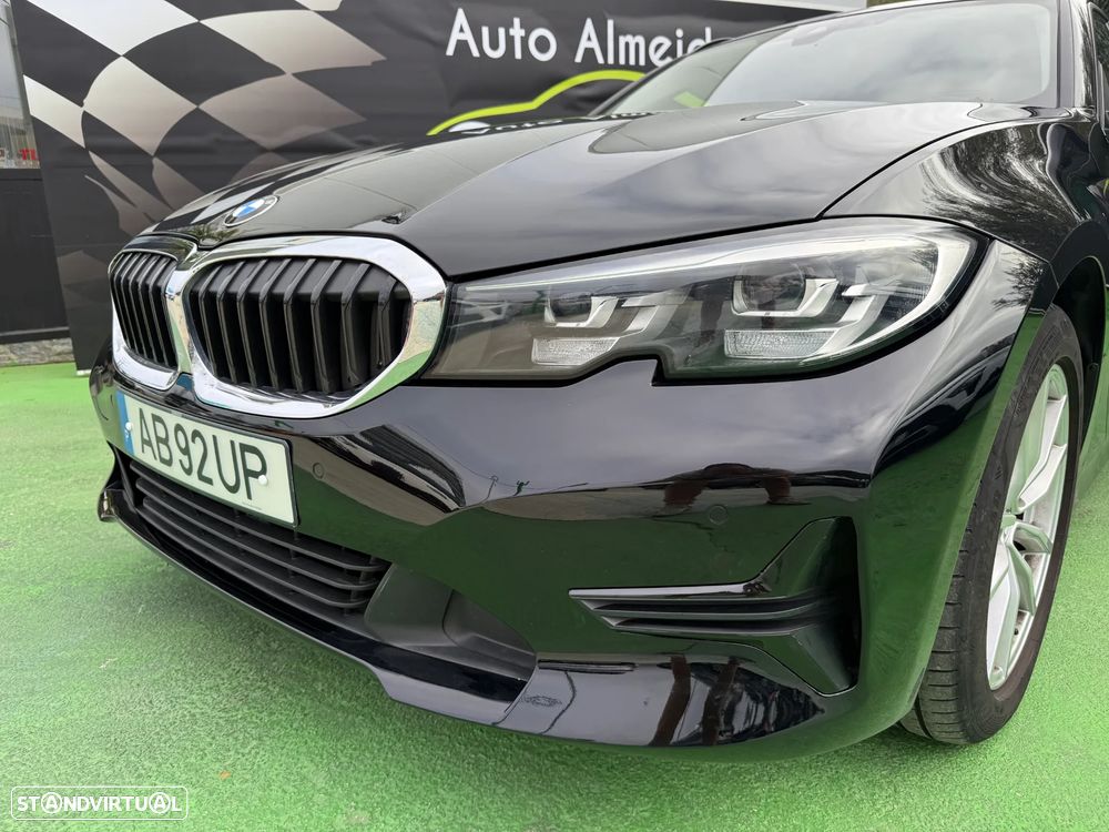 BMW 318 d Touring Advantage - 12