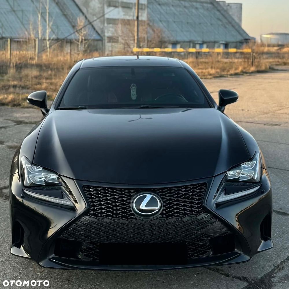 Lexus RC - 1