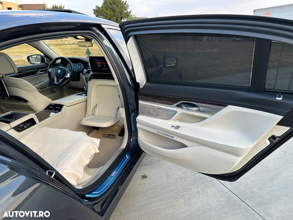 BMW Seria 7 - 11