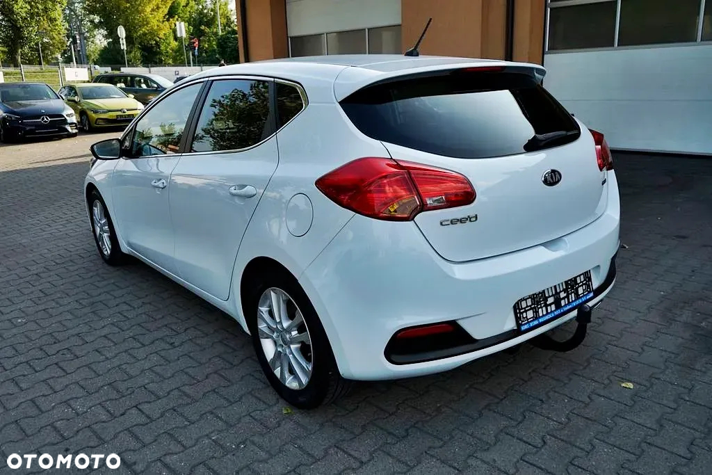 Kia Ceed - 7