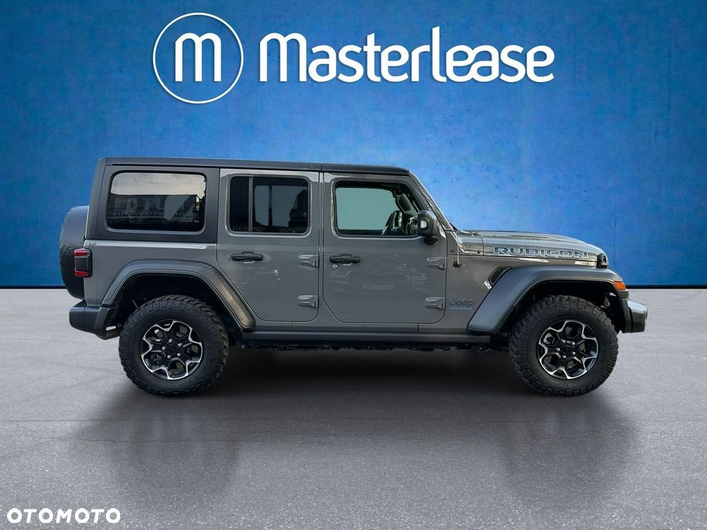 Jeep Wrangler - 4