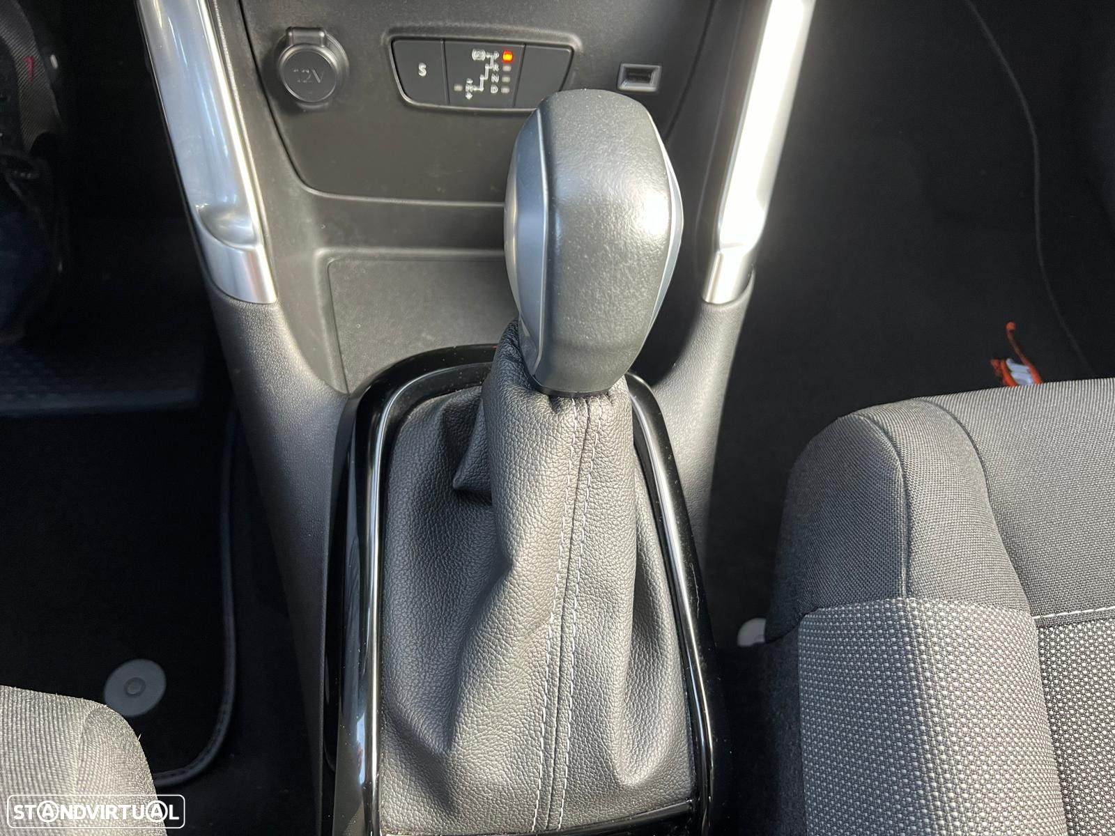 Citroën C3 Aircross BlueHDI 120 Stop & Start EAT6 FEEL PACK - 22