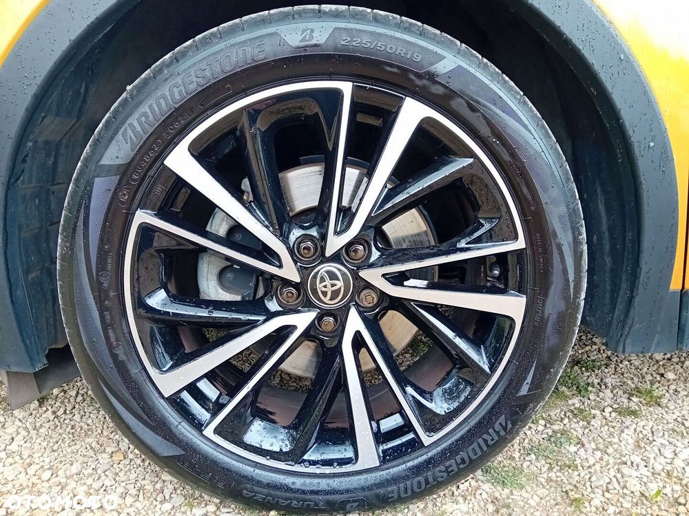 Toyota C-HR - 16