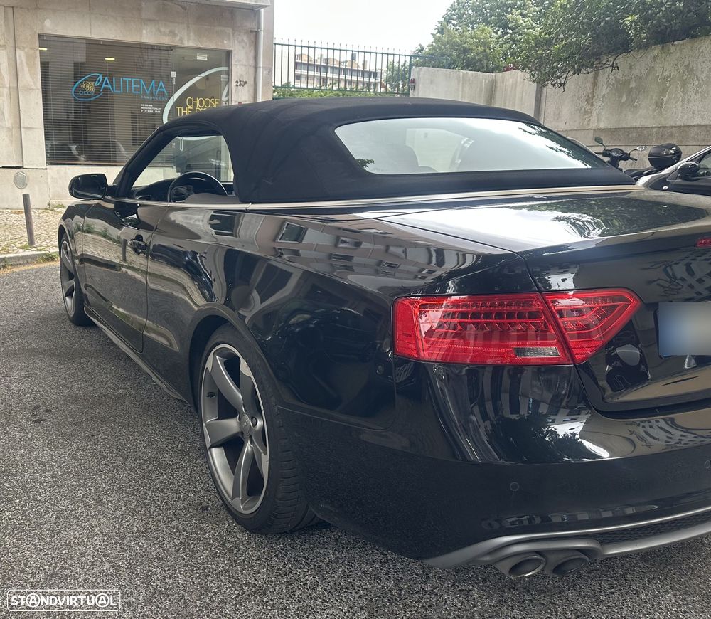 Audi A5 Cabrio 2.0 TDi Multitronic S-line - 2