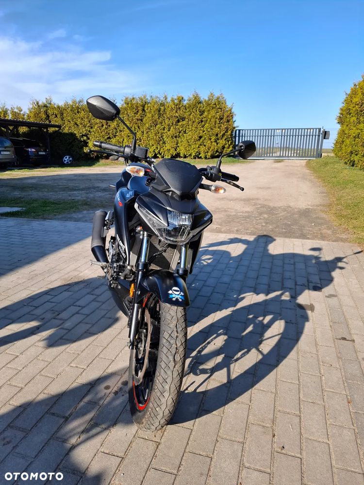 Suzuki GSX - 5