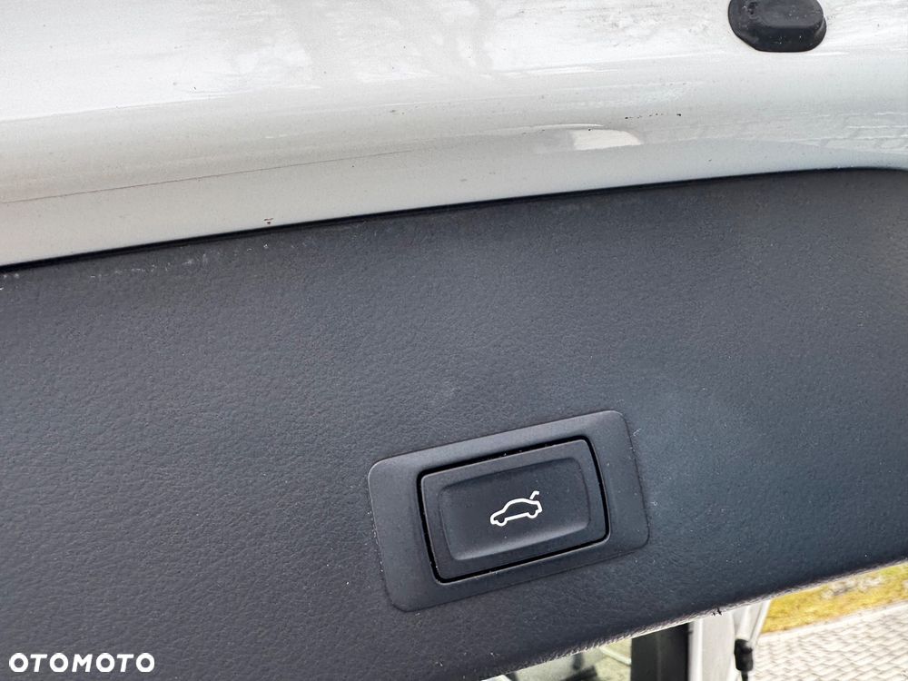 Audi A6 Avant 2.0 TDI Ultra DPF S tronic - 31