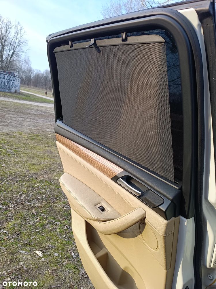 BMW X3 xDrive28i - 16